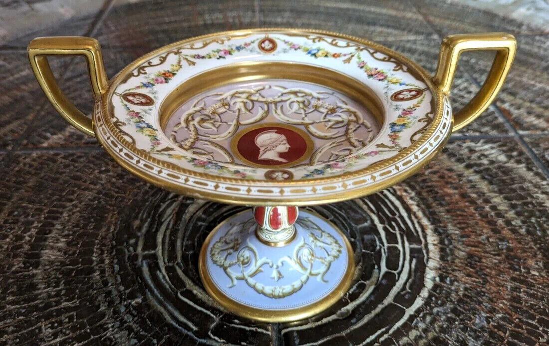 19th Century Bing & Grondahl Danish Classical Thorvaldsen Grand Tour Tazza Bowl