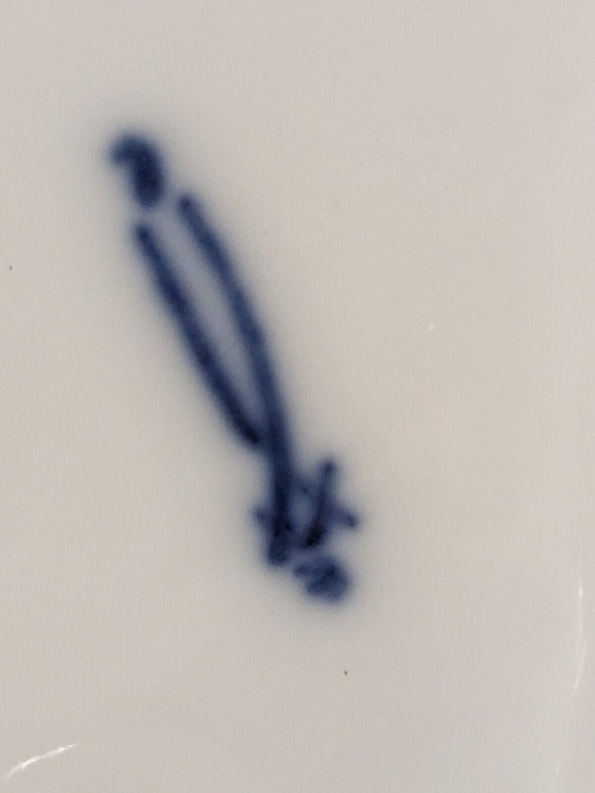 18th Century German Meissen Marcolini Porcelain Miniature Classical Cherub Table