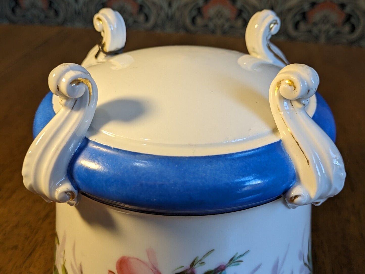 French 19th Century Hand painted Antique Porcelain Cooler Jardiniere Cache Pot