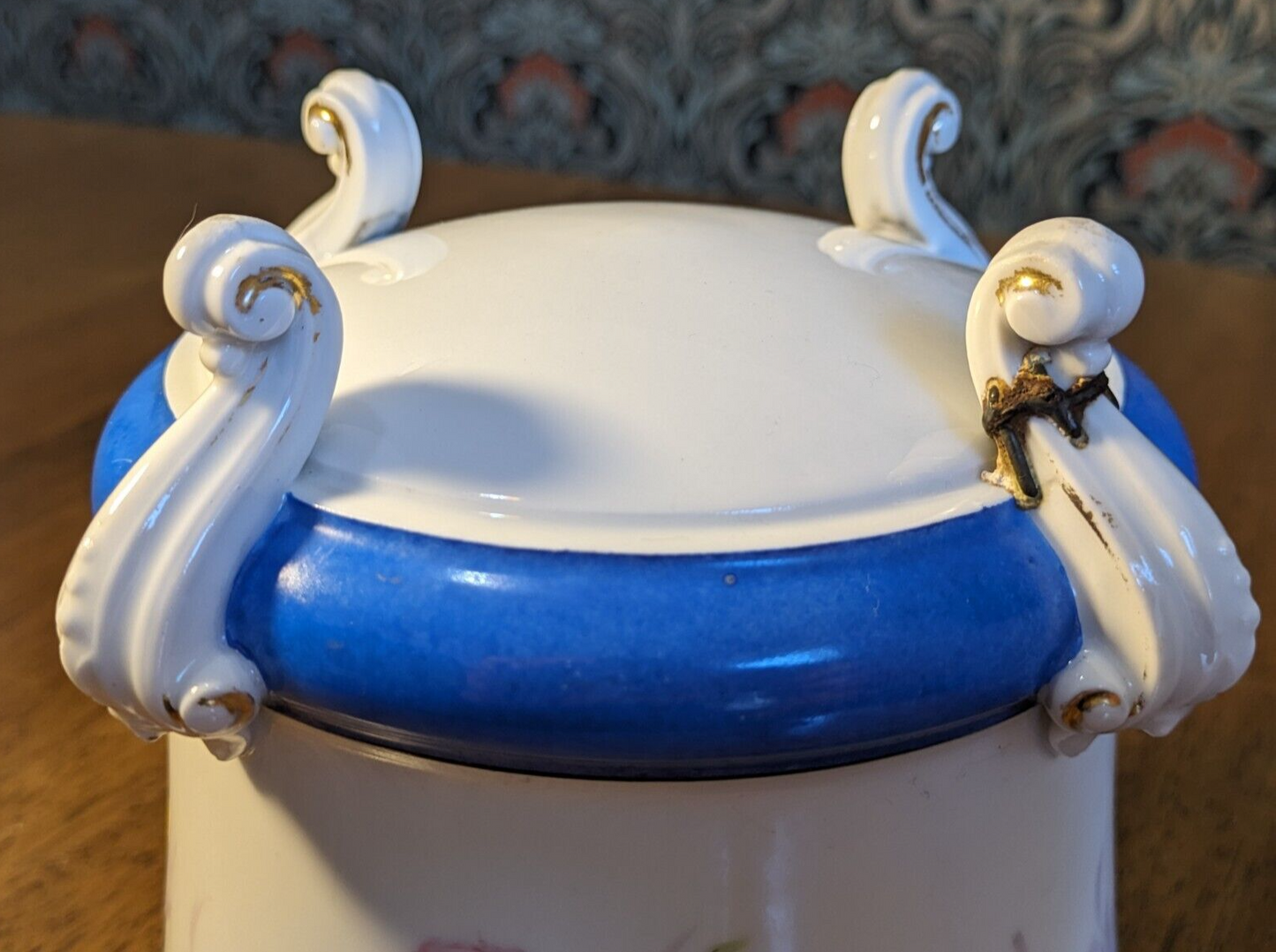 French 19th Century Hand painted Antique Porcelain Cooler Jardiniere Cache Pot