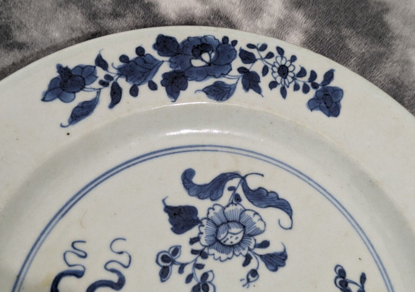Antique 18th Century Chinese Blue White Porcelain Peonies & Lotus Plate Dish