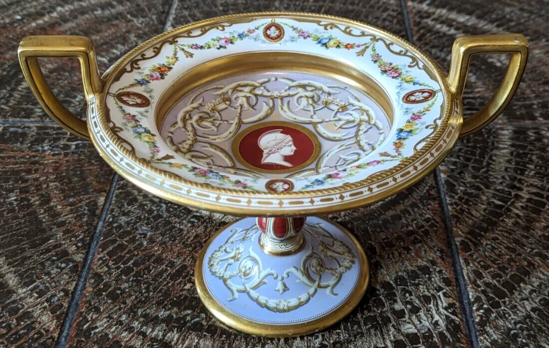 19th Century Bing & Grondahl Danish Classical Thorvaldsen Grand Tour Tazza Bowl