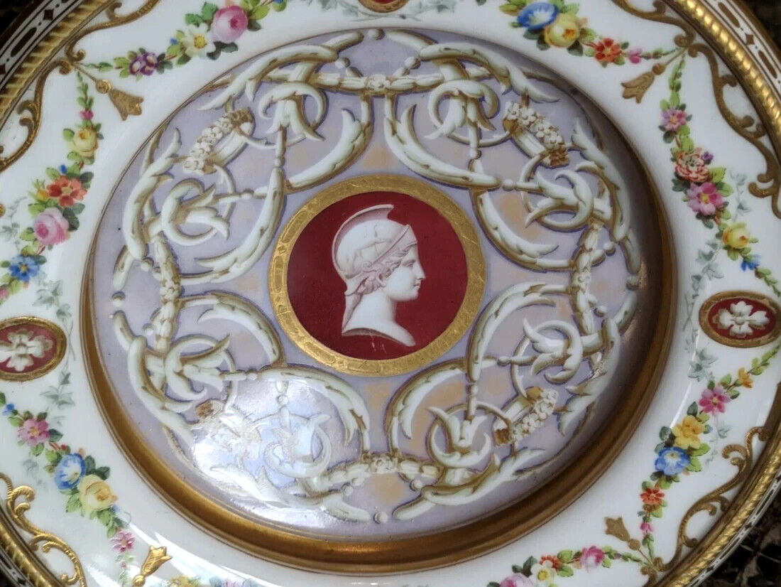 19th Century Bing & Grondahl Danish Classical Thorvaldsen Grand Tour Tazza Bowl