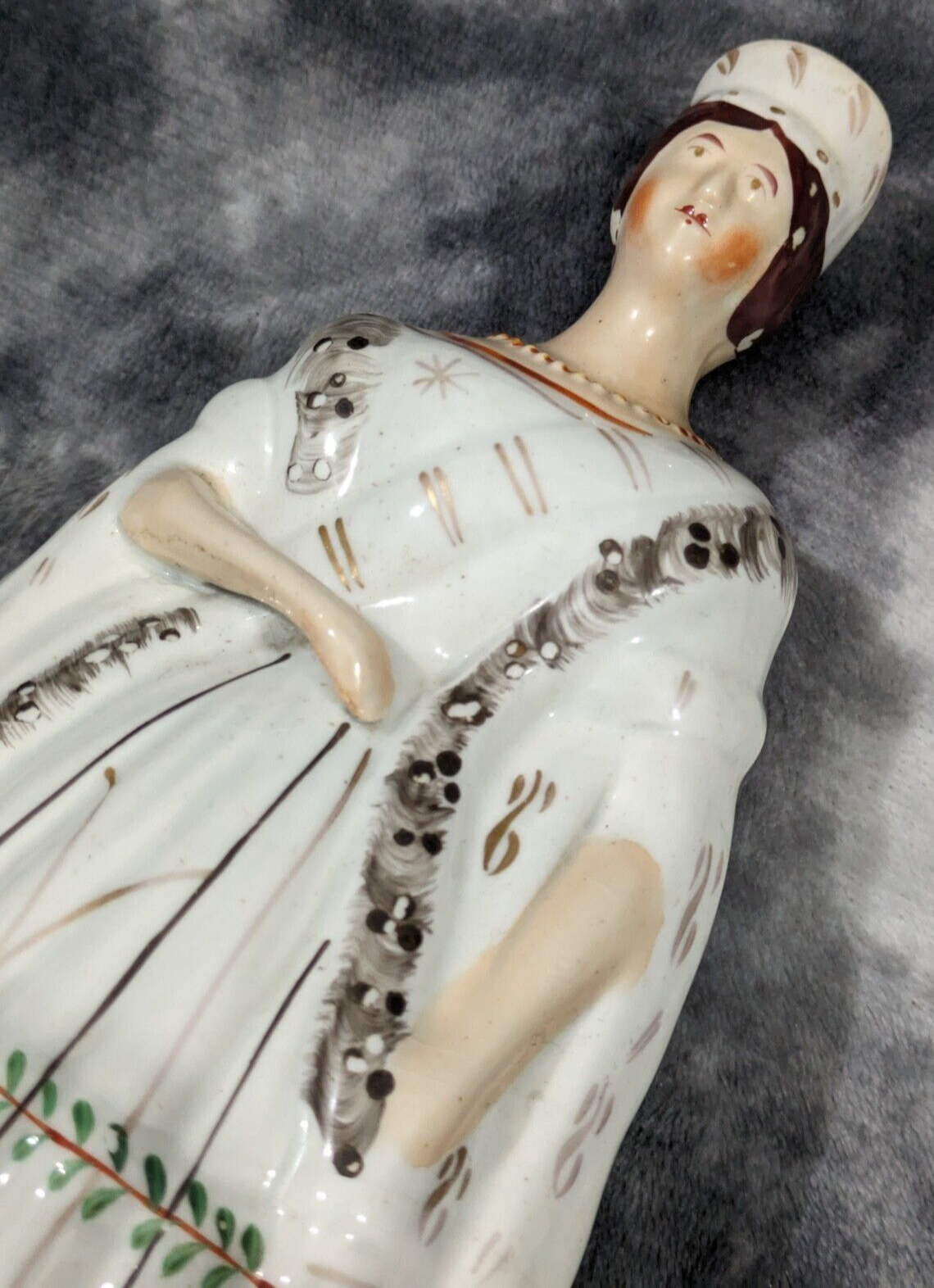 Antique Staffordshire Pottery Figure Queen Victoria Ermine Cloak 19th Century