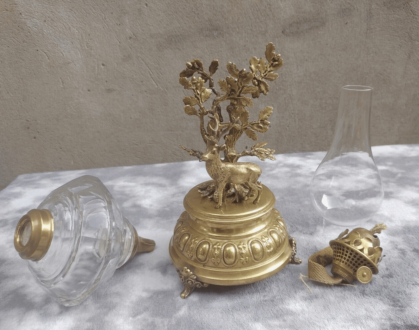 19th Century Antique Art Nouveau Brass & Cut Glass Stag Deer Oil Lamp Light