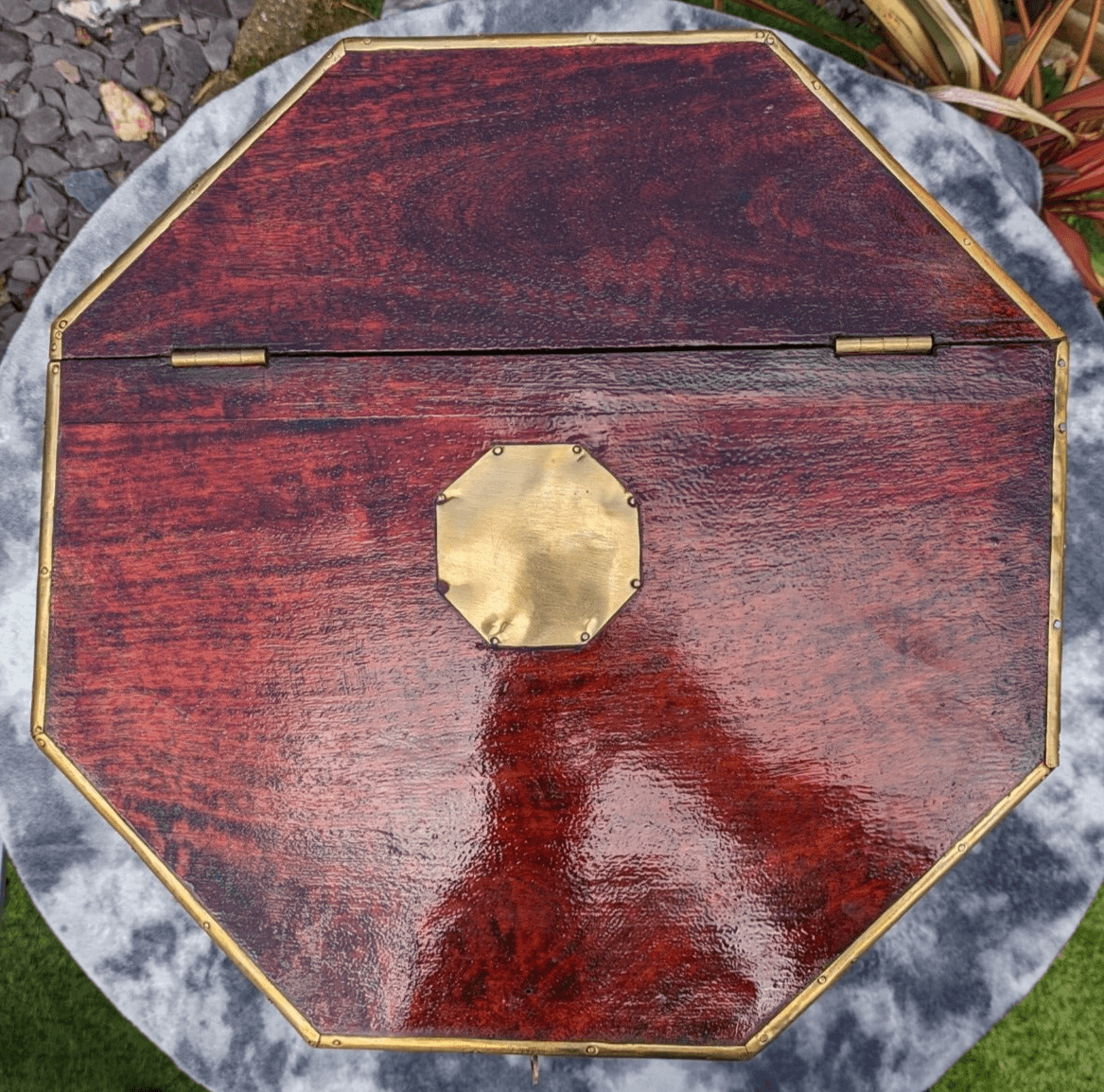 19th Century English Antique Octagonal Mahogany Brass Antique Campaign Table Box - Tommy's Treasure