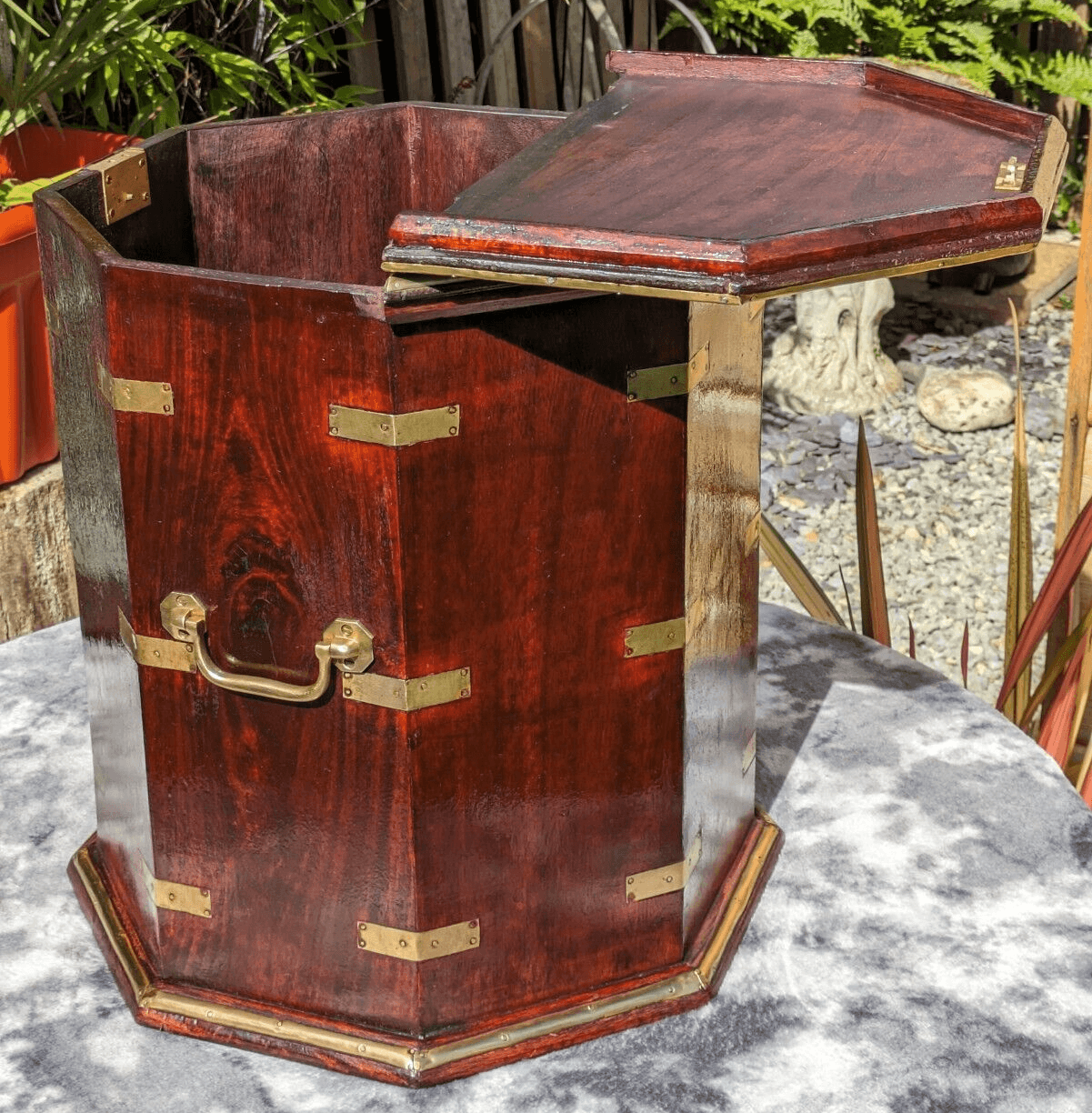 19th Century English Antique Octagonal Mahogany Brass Antique Campaign Table Box - Tommy's Treasure