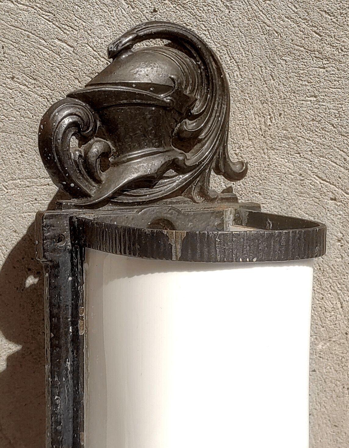 Vintage Art Deco Black Cast Iron / Brass Knight Wall Light Tube Lamp 38 cm - Tommy's Treasure
