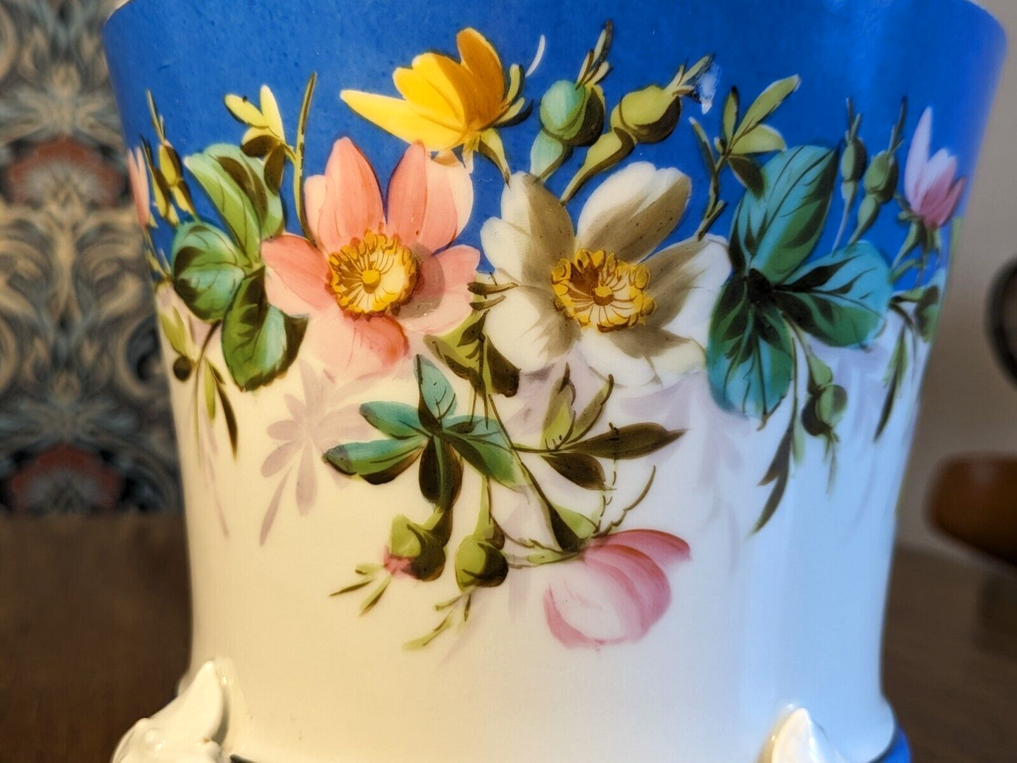 French 19th Century Hand painted Antique Porcelain Cooler Jardiniere Cache Pot