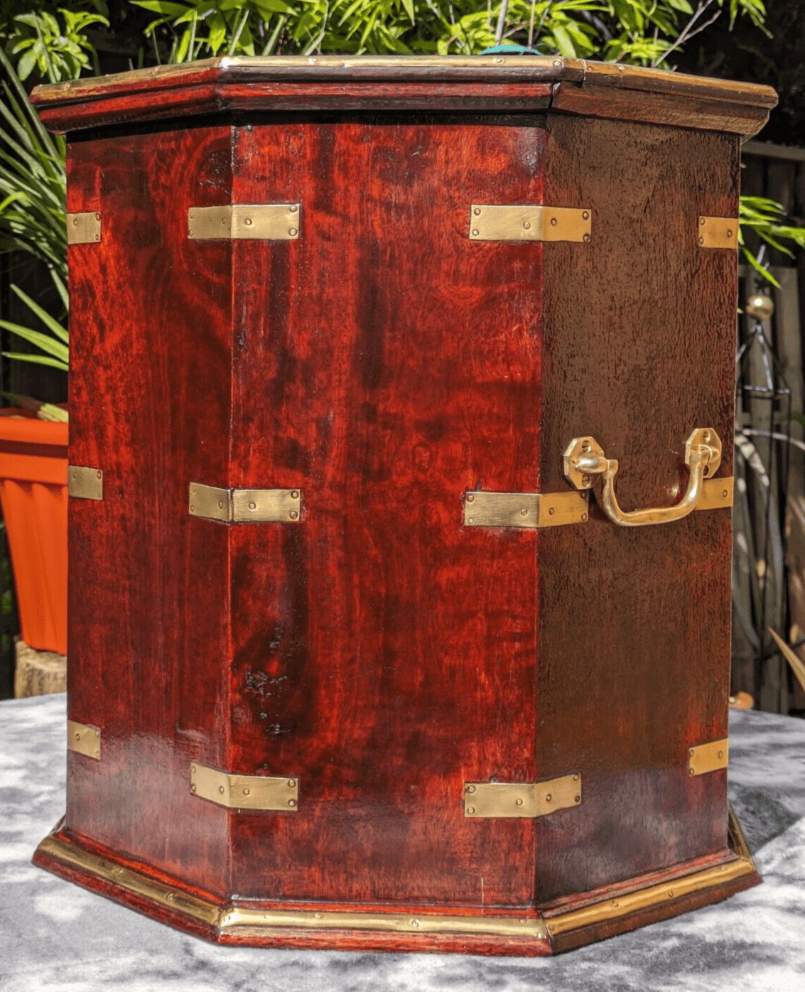 19th Century English Antique Octagonal Mahogany Brass Antique Campaign Table Box - Tommy's Treasure