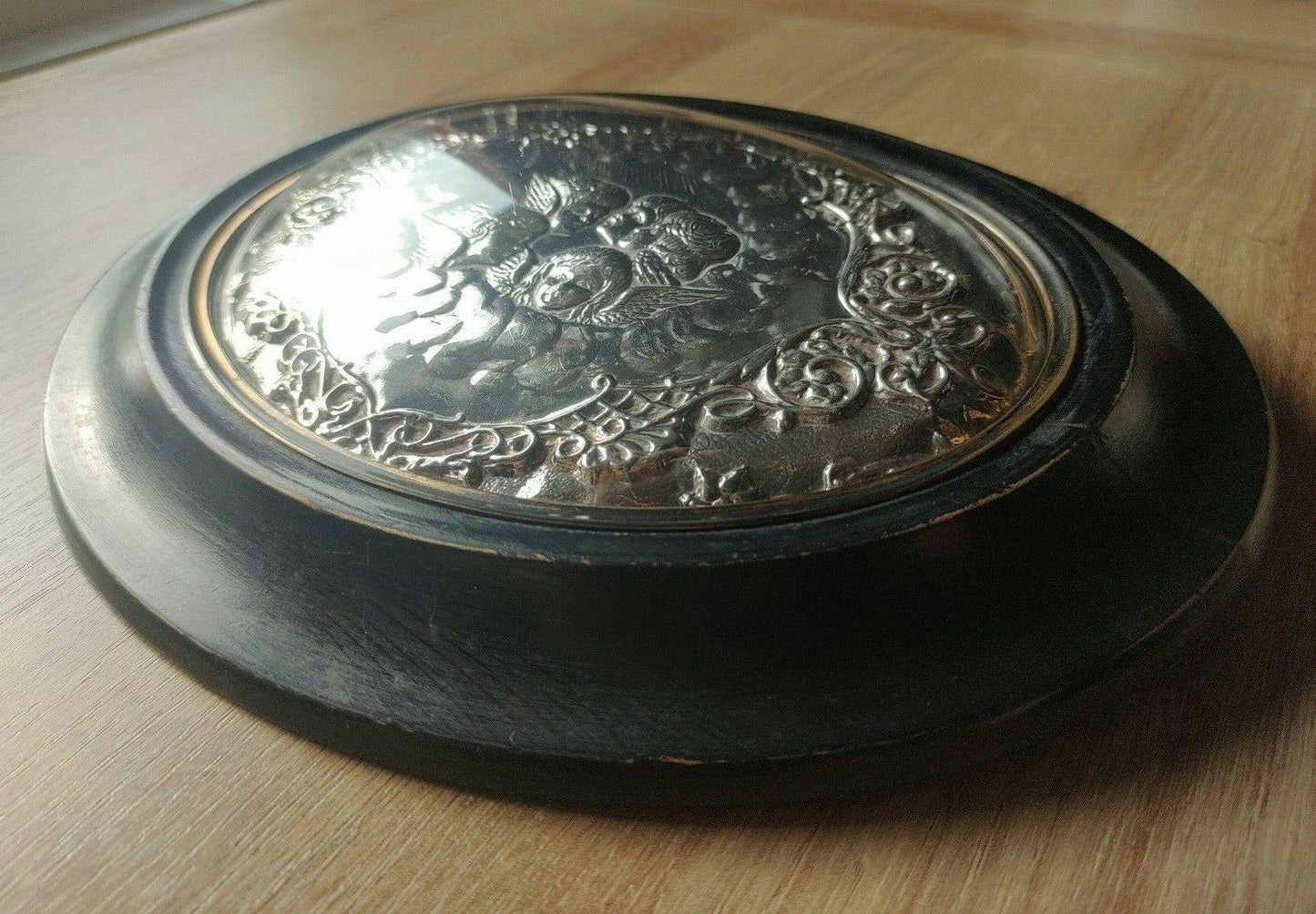 Victorian Reynolds Angels Silver Leaf Foil Convex Glass Hanging Wall Plaque 29 cm - Tommy's Treasure