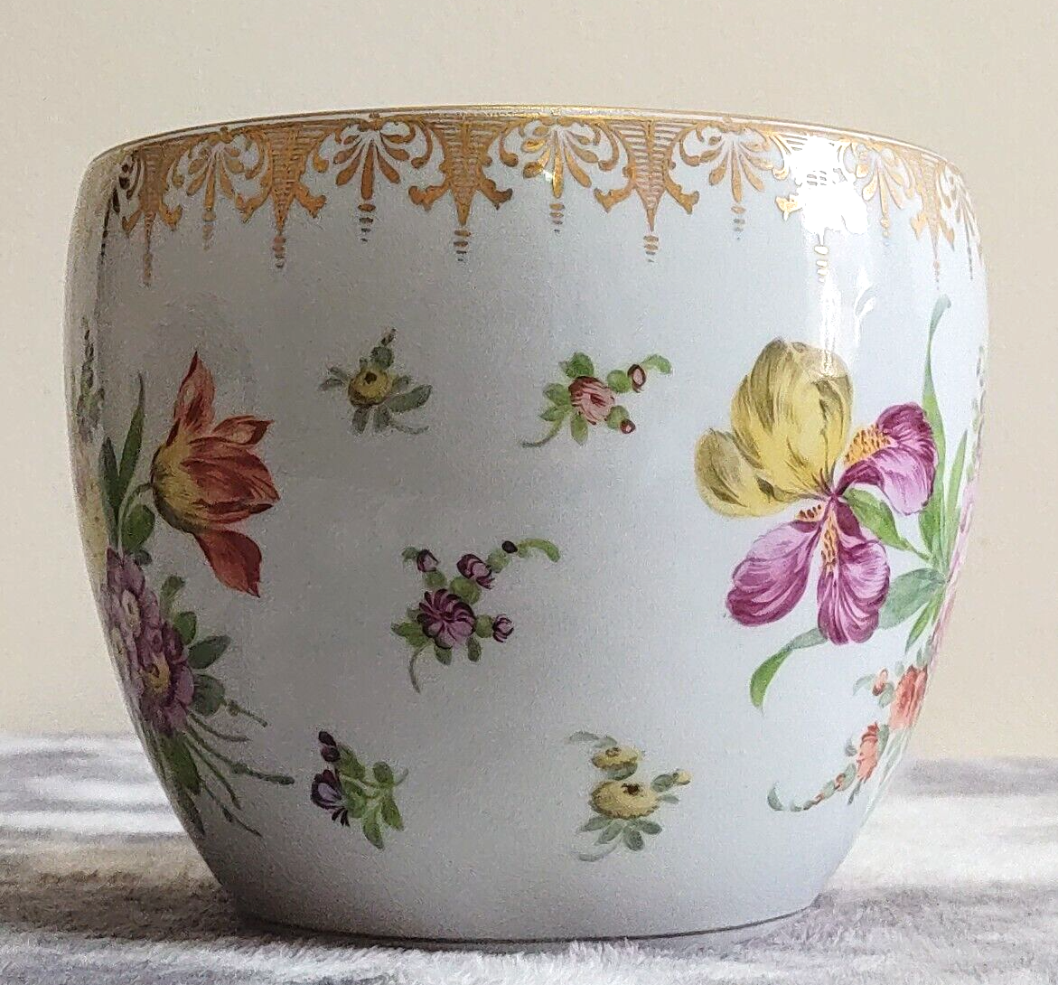 c.1890 Dresden German Porcelain Hand Painted Flowers Antique Jardiniere Plant Pot