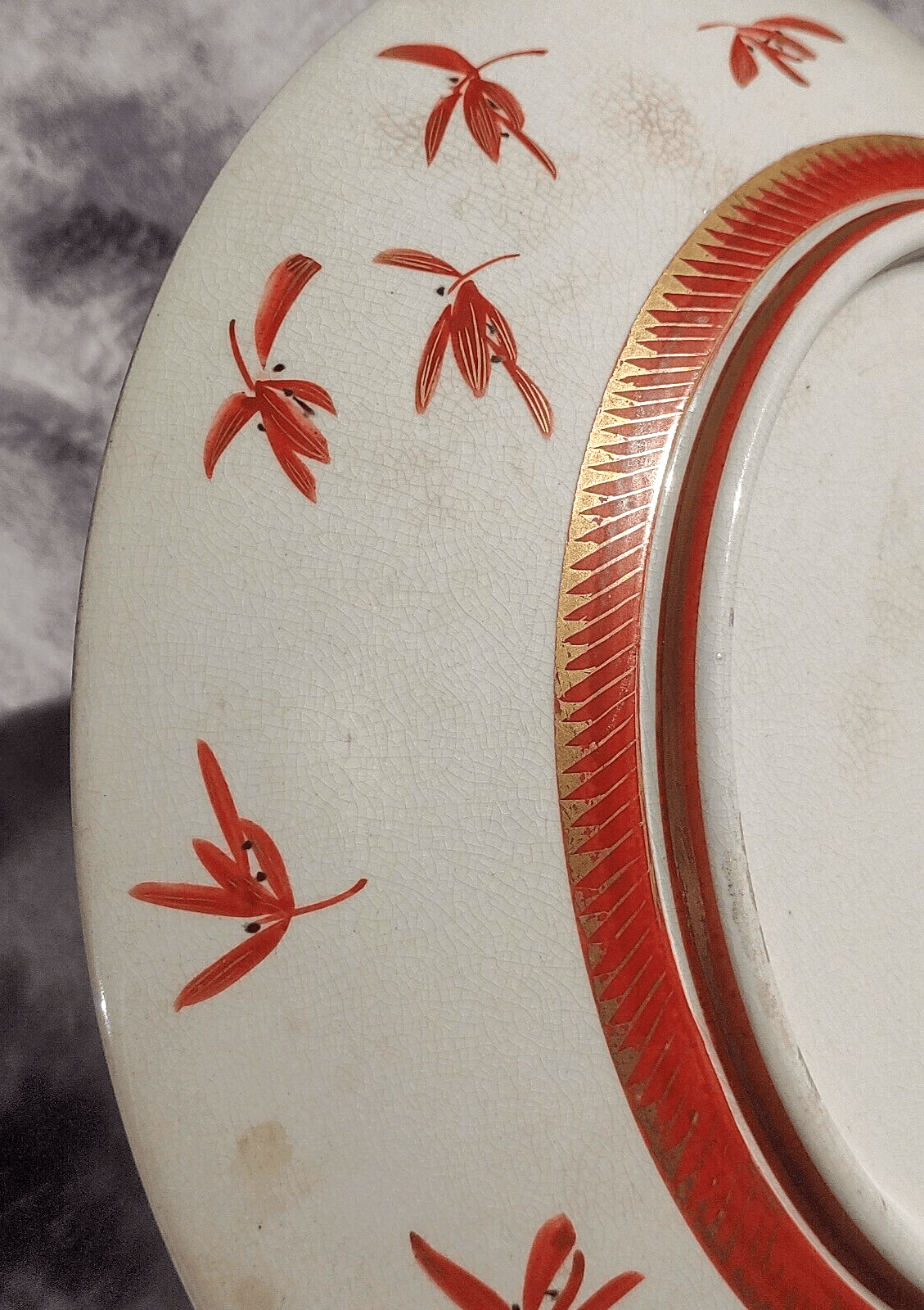 Shoundo 19th Century Antique Japanese Meiji Kutani Pottery Charger Plate 九谷松雲堂製 - Tommy's Treasure