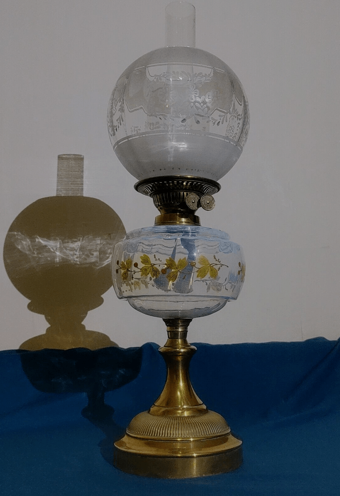 Victorian Oil Lamp Enamelled Opalescent Font Duplex Burner Globe Shade - Tommy's Treasure