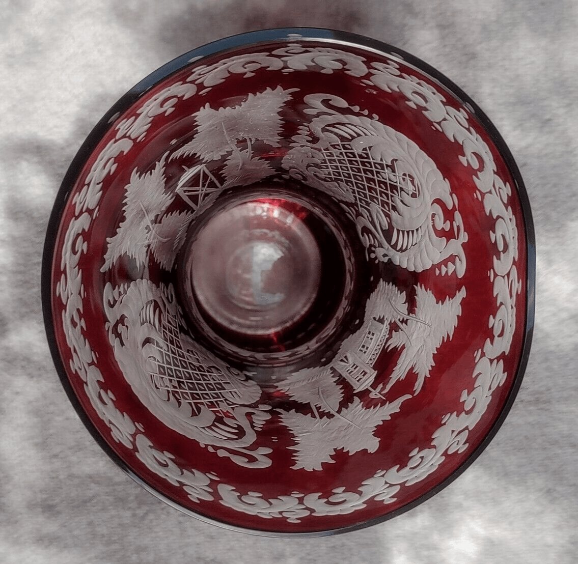 20th Century Bohemian Czech Vintage Cut Etched Ruby Red Glass Vase - 17.5 cm - Tommy's Treasure
