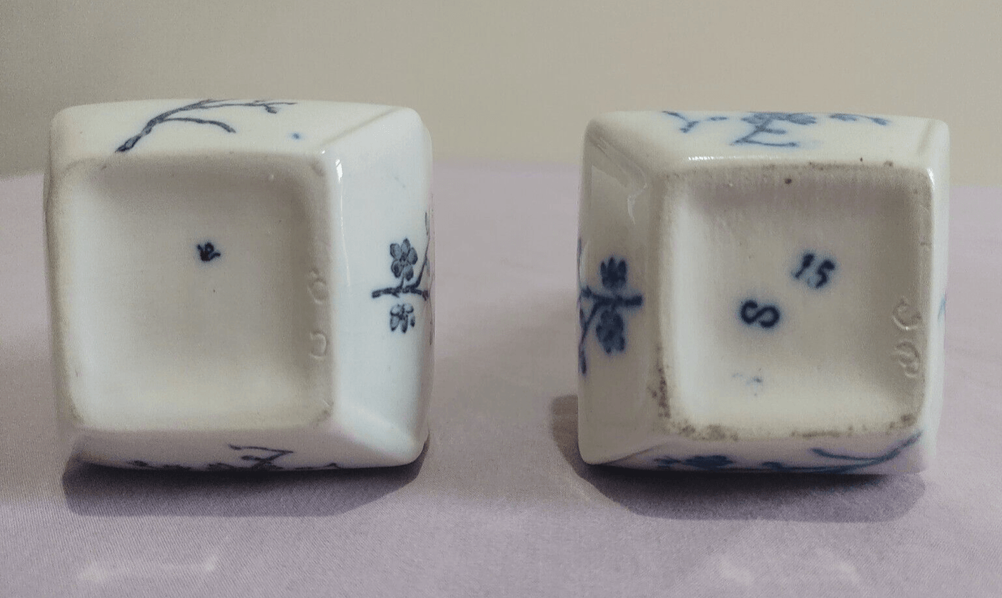Pair of 18th Century Caughley Shropshire English Porcelain Pottery Blue & White Spiralled Vases - Tommy's Treasure