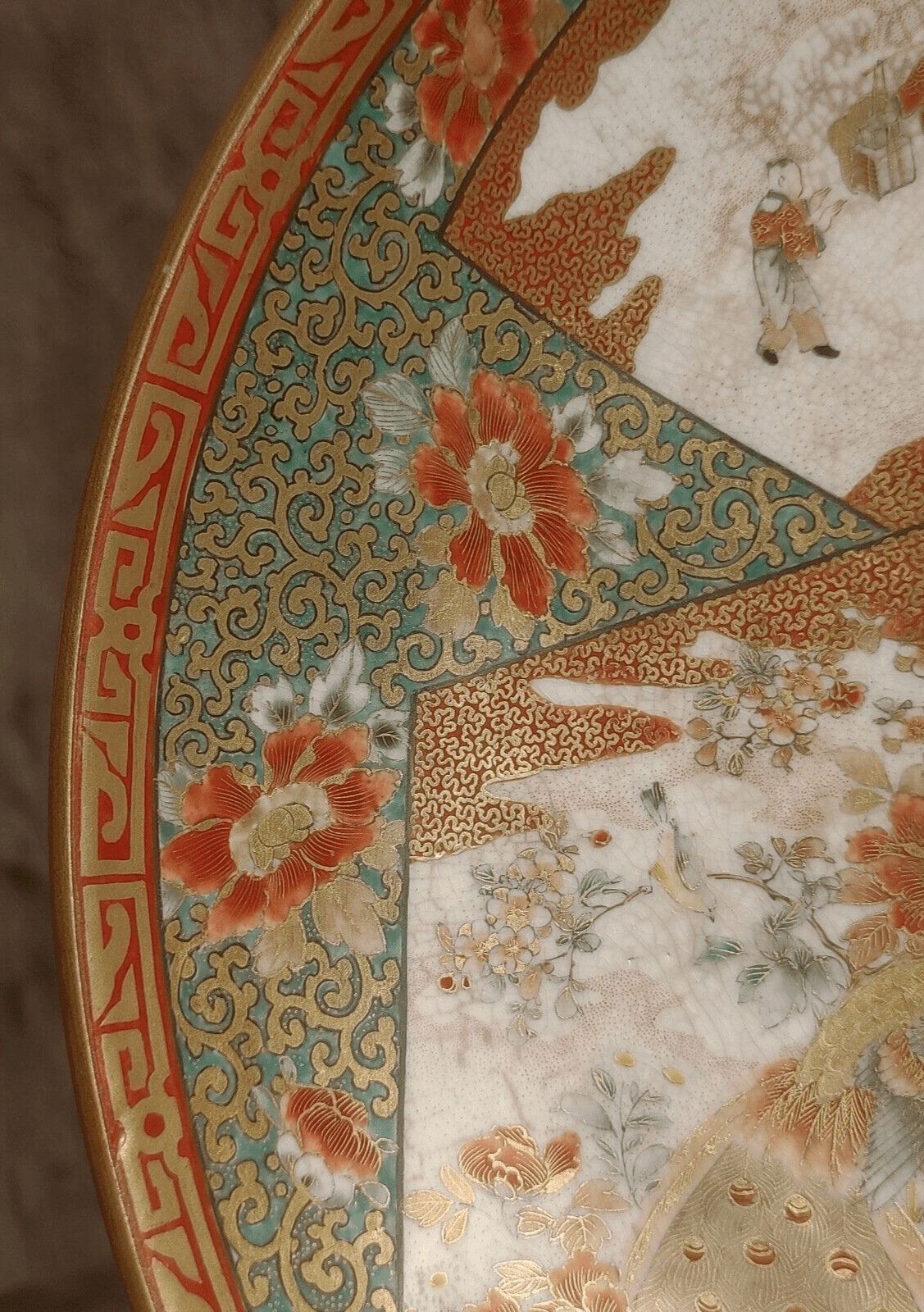 Shoundo 19th Century Antique Japanese Meiji Kutani Pottery Charger Plate 九谷松雲堂製 - Tommy's Treasure