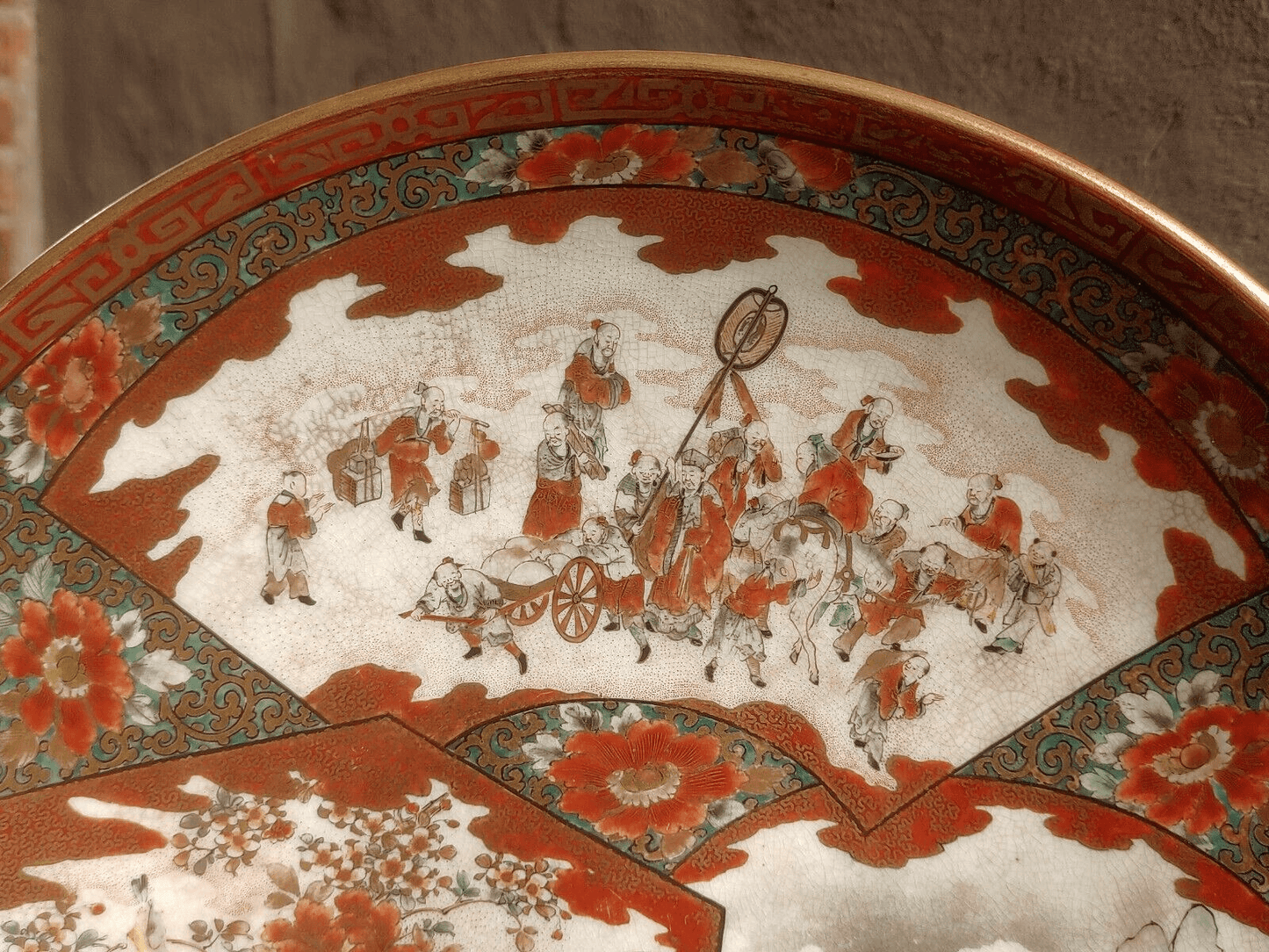 Shoundo 19th Century Antique Japanese Meiji Kutani Pottery Charger Plate 九谷松雲堂製 - Tommy's Treasure