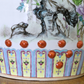 Taburete de jardín chino del siglo XX de porcelana Famille Rose con pavos reales y forma de barril