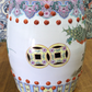 Taburete de jardín chino del siglo XX de porcelana Famille Rose con pavos reales y forma de barril