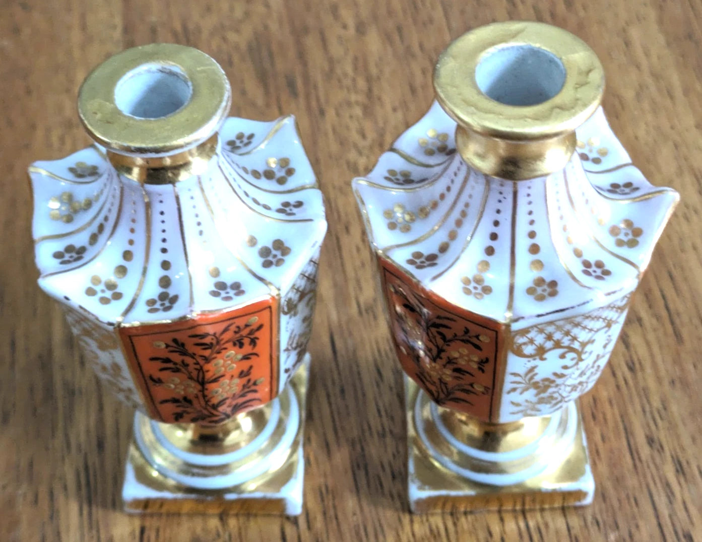 （美品）フランス　パフューム入れ Small Pair French 19th Century Porcelain Bud Vases Scent Perfume