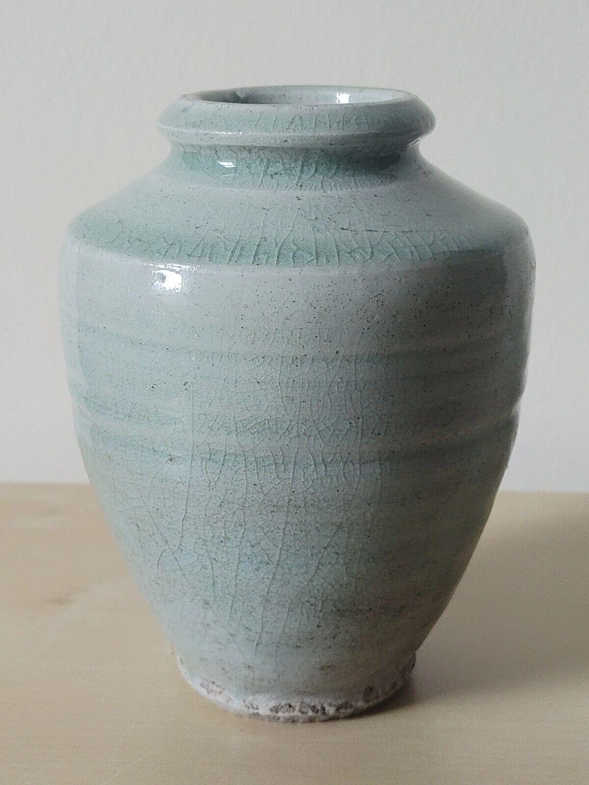 Chinese Ming Dynasty Longquan Celadon-Glazed Pottery Porcelain Vase Pot - Tommy's Treasure
