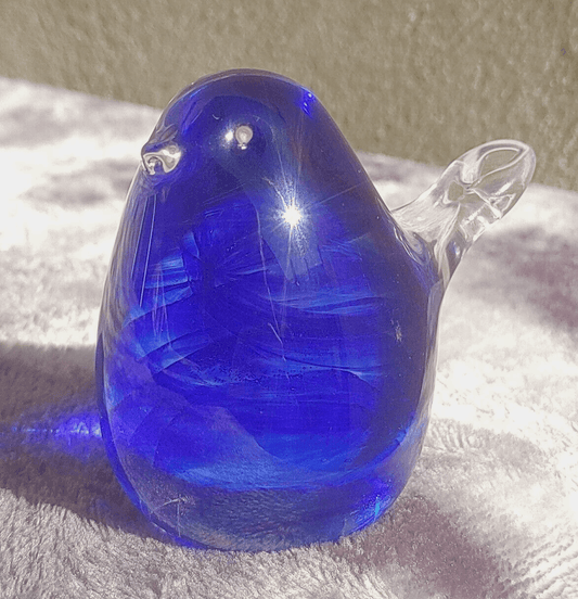 Scotland Selkirk Cobalt Blue Swirled Vintage Art Glass Bird Paperweight Signed - Tommy's Treasure